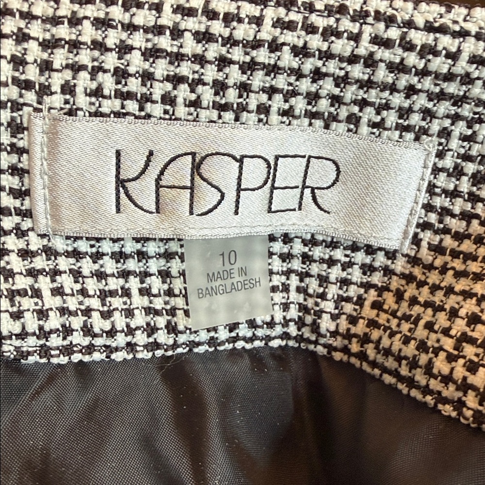 Kasper Tweed Pencil Skirt Size 10 Black White Career Classic Pleated Hem - Picture 7 of 13